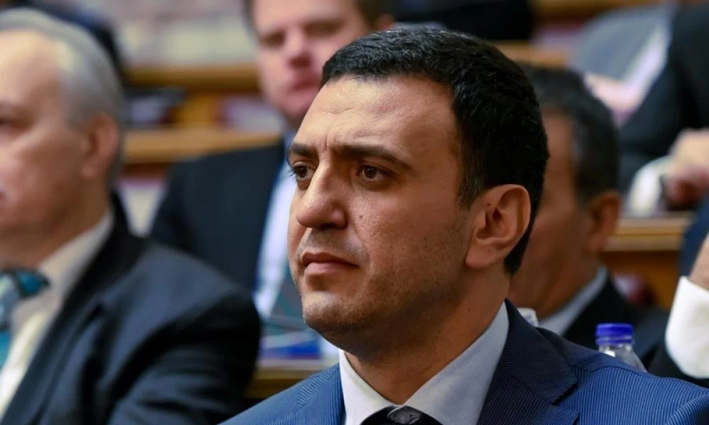 Ο Κικίλιας καθησυχάζει λέγοντας "υπάρχουν φάρμακα"...